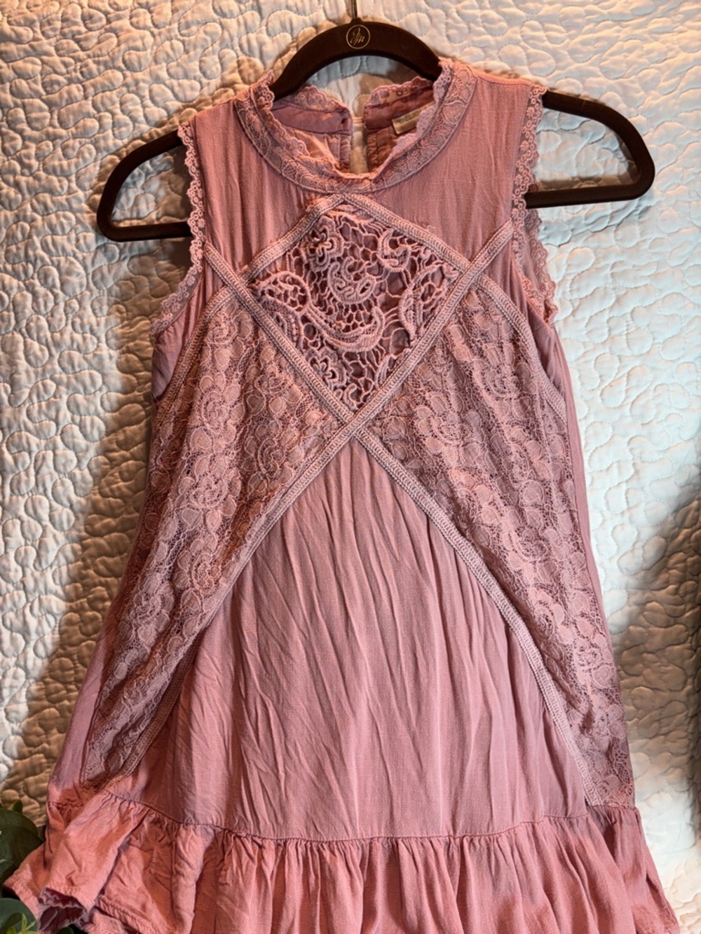 Mauve Lace Overlay Sleeveless Dress